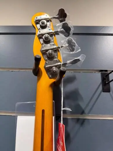 Fender - 017-7042-850 2